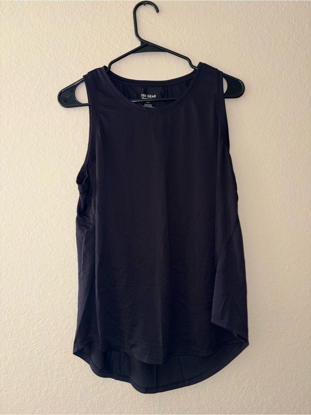 tek gear black athletic sleeveless tank